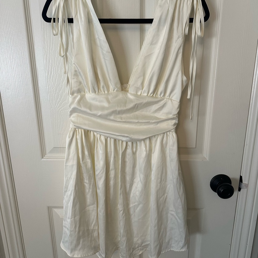 Elegant Cream Mini Dress